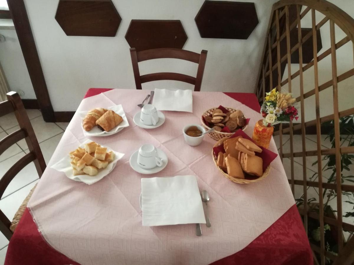Albergo Al Castello Millesimo Luaran gambar