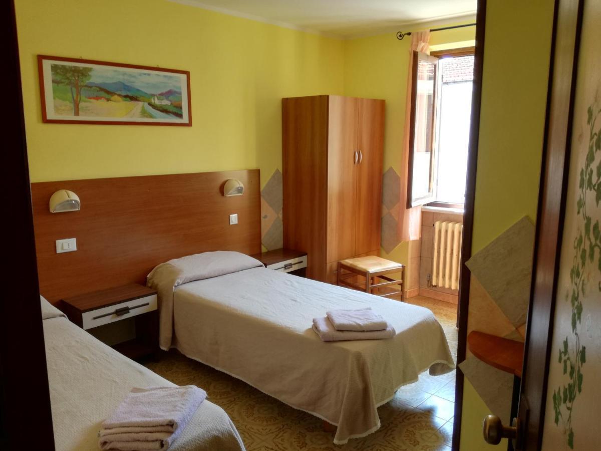 Albergo Al Castello Millesimo Luaran gambar