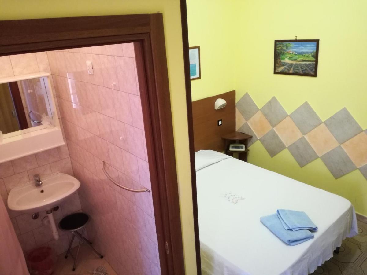 Albergo Al Castello Millesimo Luaran gambar