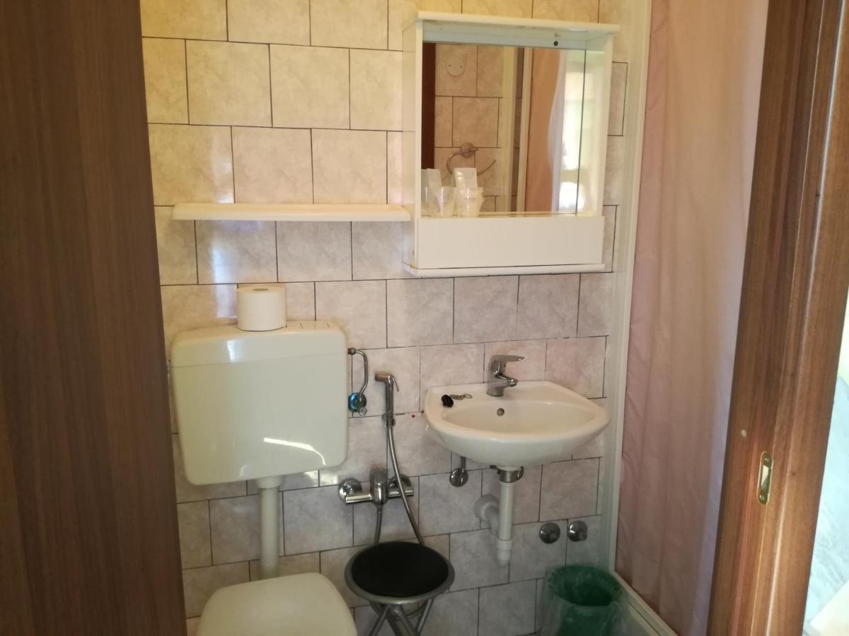 Albergo Al Castello Millesimo Luaran gambar